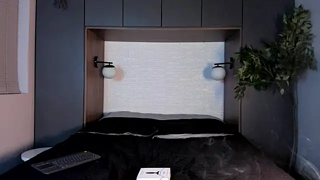 Snapshot of AustinJones_ chatting on 11.21.25 AustinJones online show from 11.21.25