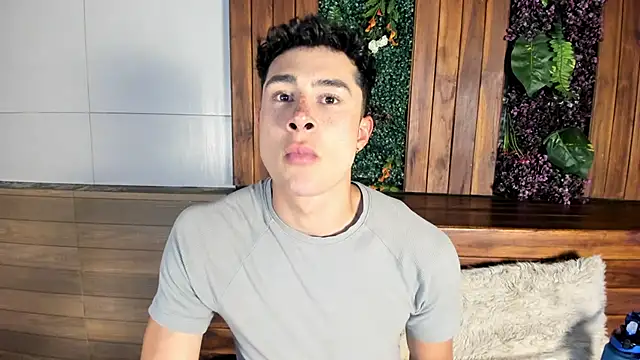 Snapshot of AustinJones_ chatting on 11.24.25 AustinJones online show from 11.24.25