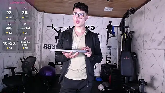 Snapshot of AustinJones_ chatting on 12.18.25 AustinJones online show from 12.18.25