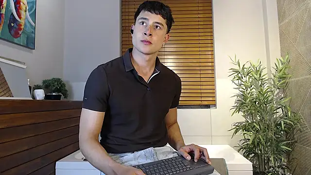 AustinJones  online show from 04.10.26