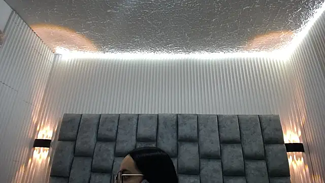 Snapshot of Megan_blue5 chatting on 09.09.25 Megan blue5 online show from 09.09.25