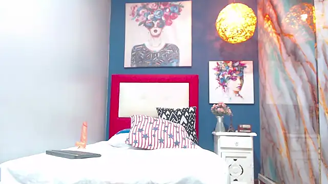 Dianita bitch online show from 09.13.25