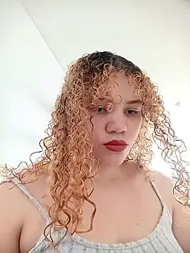 SirenRouge 69 online show from 09.30.25