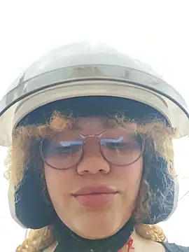 SirenRouge 69 online show from 03.30.26