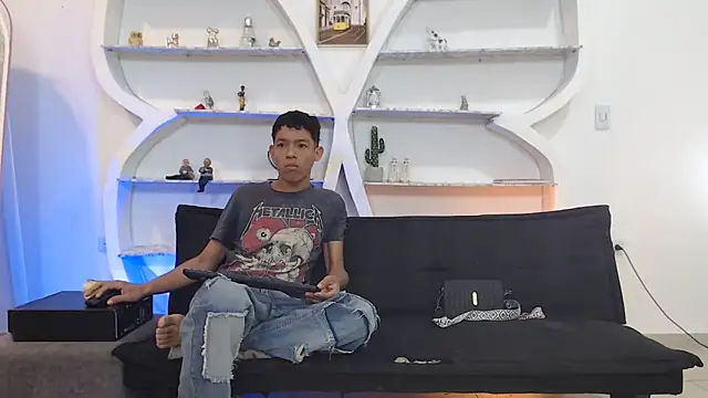 BEAUTY BOYS1 online show from 11.14.25