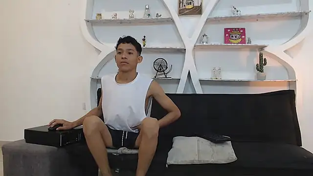 BEAUTY BOYS1 online show from 11.26.25