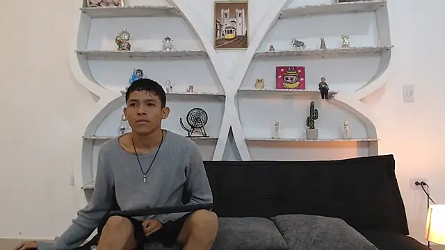 BEAUTY BOYS1 online show from 12.04.25