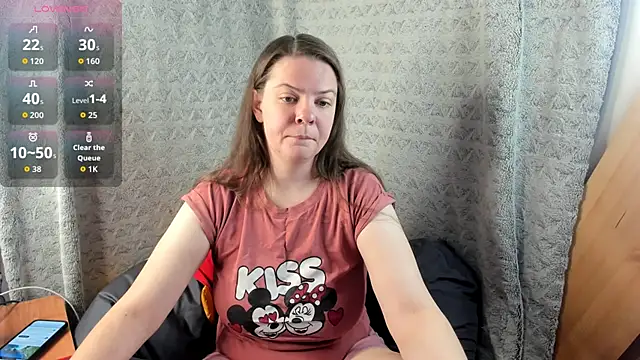 MiaLores online show from 10.14.25