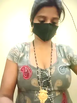 Snapshot of Mohini_Josh069 chatting on 04.17.26 Mohini Josh069 online show from 04.17.26