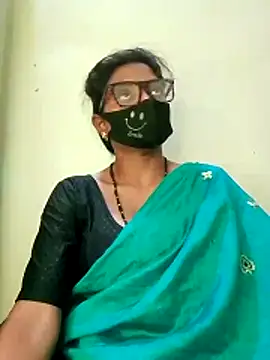 Snapshot of Mohini_Josh069 chatting on 06.15.26 Mohini Josh069 online show from 06.15.26