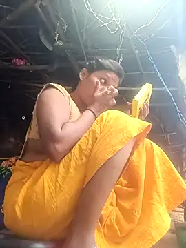 Snapshot of cute_diya_12 chatting on 11.29.25 cute diya 12 online show from 11.29.25