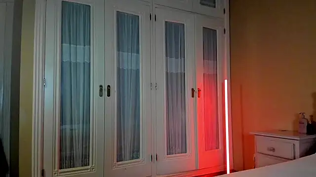 suzysuza online show from 10.08.25