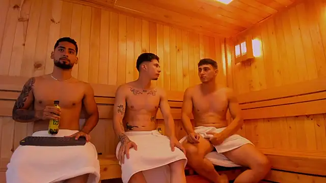 Snapshot of mike_friends chatting on 09.09.25 mike friends online show from 09.09.25