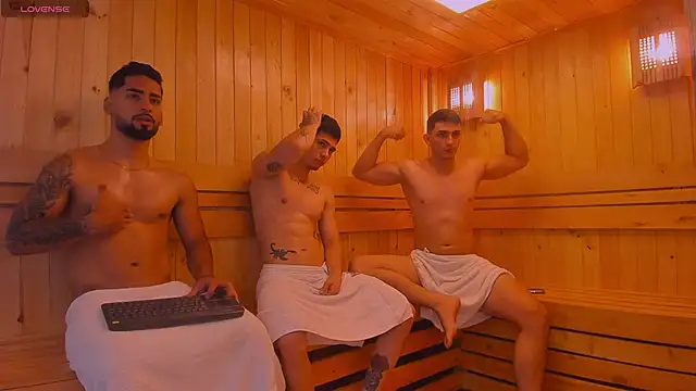 Snapshot of mike_friends chatting on 09.16.25 mike friends online show from 09.16.25