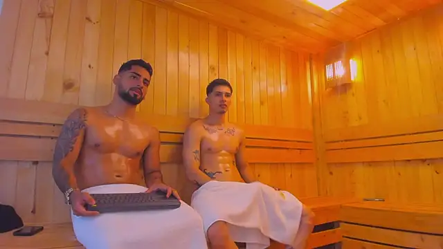 Snapshot of mike_friends chatting on 09.19.25 mike friends online show from 09.19.25