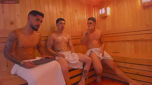 Snapshot of mike_friends chatting on 09.23.25 mike friends online show from 09.23.25