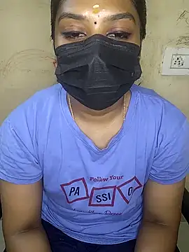 Snapshot of Tamil_Attitude_queen chatting on 09.17.25 Tamil Attitude queen online show from 09.17.25