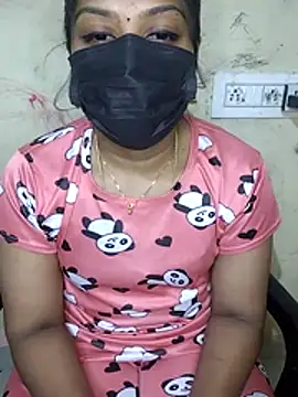 Snapshot of Tamil_Attitude_queen chatting on 10.14.25 Tamil Attitude queen online show from 10.14.25