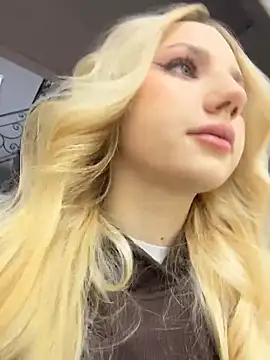 Sky Cutie online show from 02.01.26