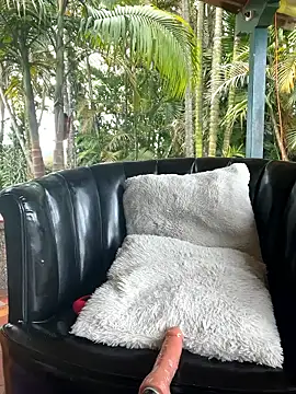 AliceMrtnz online show from 04.18.26