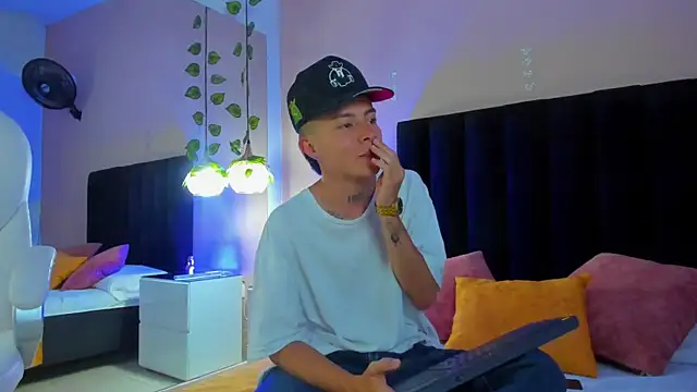 Nascary Fox online show from 09.12.25