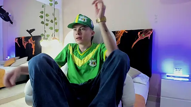 Nascary Fox online show from 10.21.25