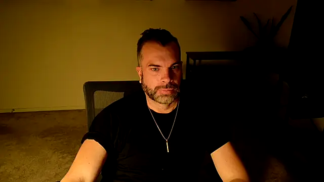 Snapshot of Ty_lerDavid chatting on 10.26.25 Ty lerDavid online show from 10.26.25