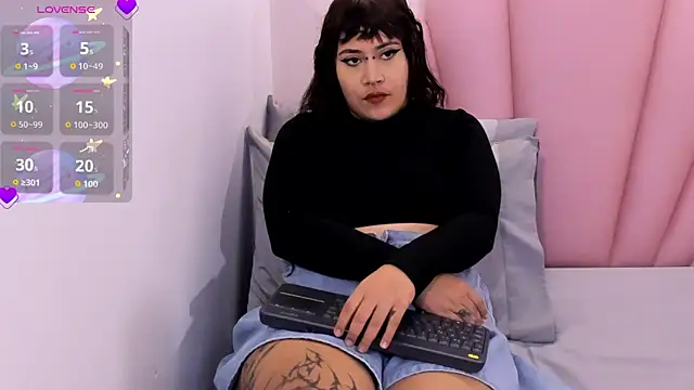 mia yeager online show from 09.11.25