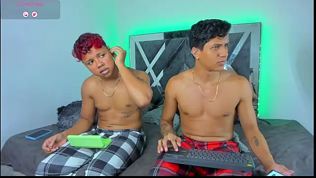 Robertmiller21 online show from 04.11.26