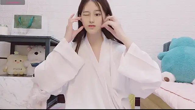 Snapshot of marina-cutegirll chatting on 09.16.25 marina-cutegirll online show from 09.16.25