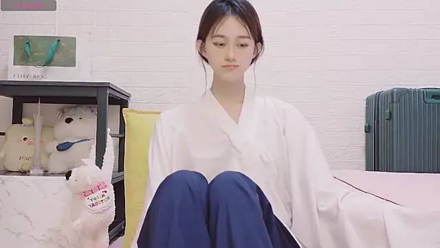 Snapshot of marina-cutegirll chatting on 10.02.25 marina-cutegirll online show from 10.02.25