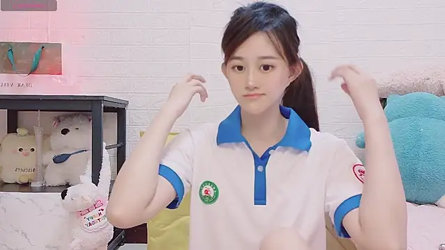 Snapshot of marina-cutegirll chatting on 10.07.25 marina-cutegirll online show from 10.07.25