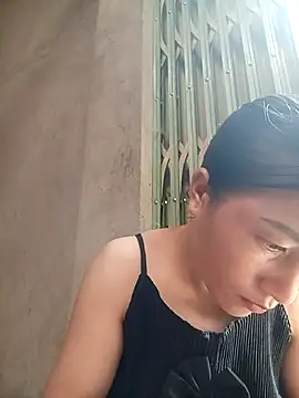 Snapshot of YAYAA-502 chatting on 09.22.25 YAYAA-502 online show from 09.22.25