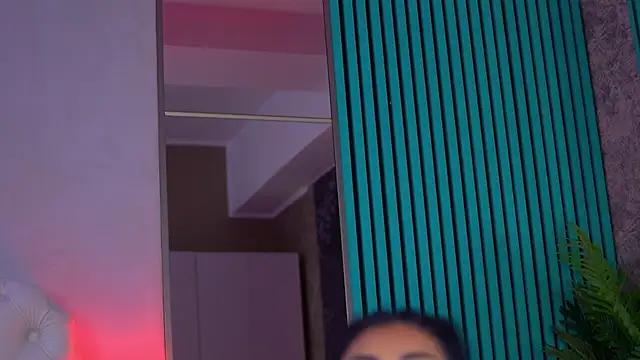 ArabellaPosh online show from 12.16.25