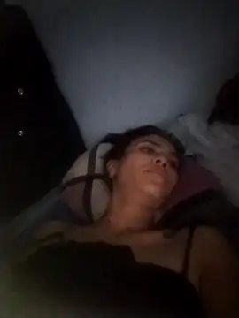 Snapshot of dulcelatin21 chatting on 11.28.25 dulcelatin21 online show from 11.28.25