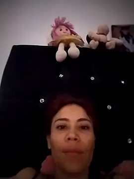 Snapshot of dulcelatin21 chatting on 11.29.25 dulcelatin21 online show from 11.29.25