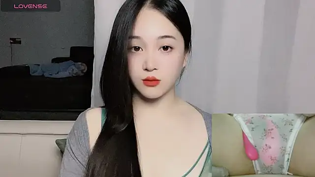 woaiqinqin online show from 12.15.25