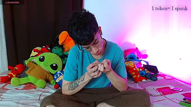 aaronjames1 online show from 12.18.25