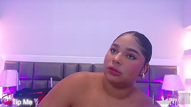 LennaEvans online show from 11.28.25