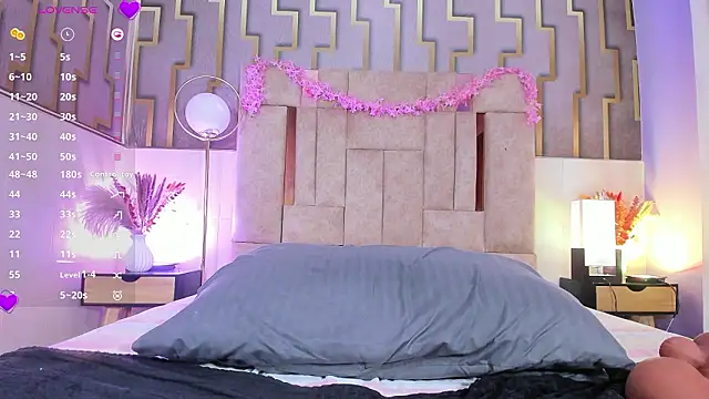 luna maisonn online show from 02.03.26