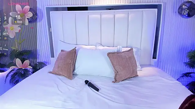 MariathLittle online show from 11.08.25