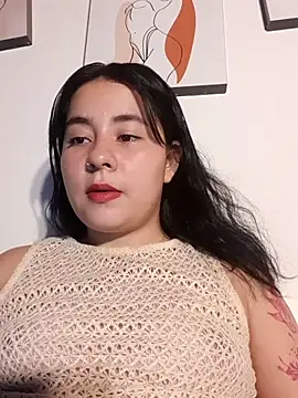 Snapshot of Yuli-27 chatting on 10.15.25 Yuli-27 online show from 10.15.25