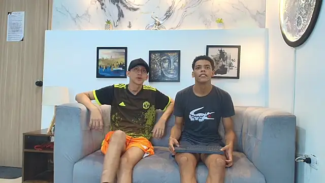 PRETTY FEM online show from 12.20.25