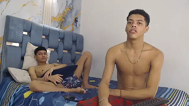 PRETTY FEM online show from 03.29.26