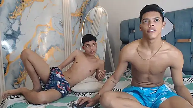 PRETTY FEM online show from 04.21.26