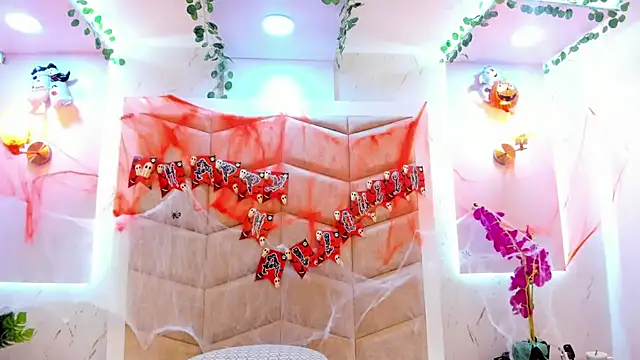 Snapshot of JanexHope chatting on 10.22.25 JanexHope online show from 10.22.25