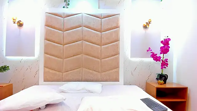 Snapshot of JanexHope chatting on 11.07.25 JanexHope online show from 11.07.25