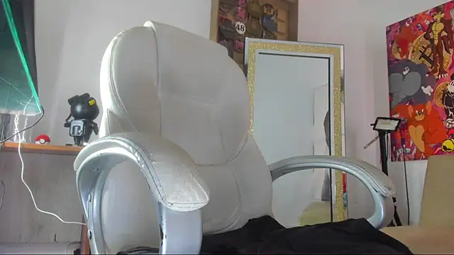 mila dash online show from 11.10.25