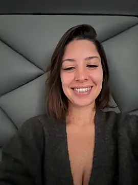 luvely online show from 04.03.26