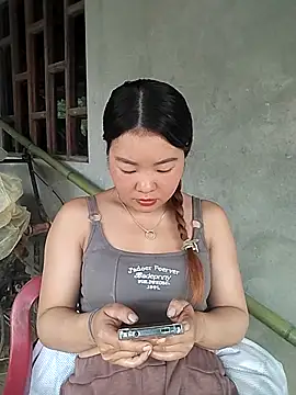 Snapshot of lylylove chatting on 06.17.26 lylylove online show from 06.17.26